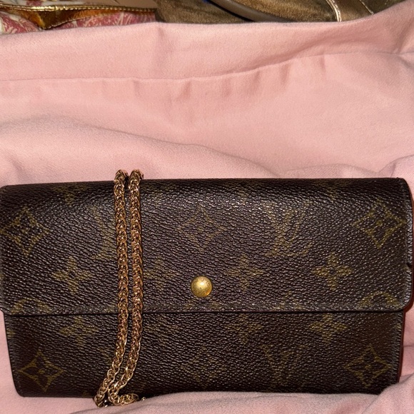 Louis Vuitton Brown and Gold Monogram Clutch - Picture 1 of 10